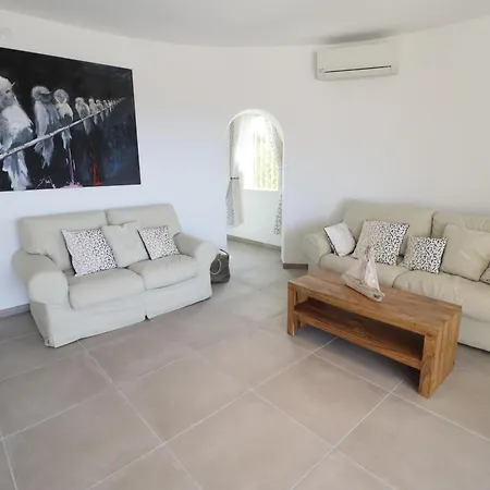 Disfruta De Esta Casa Con Fantasticas Vistas, Piscina Y Jardin Privado Situada En Isaac, Saverdera, Costa Brava - Es-366-6 Palau Saverdera